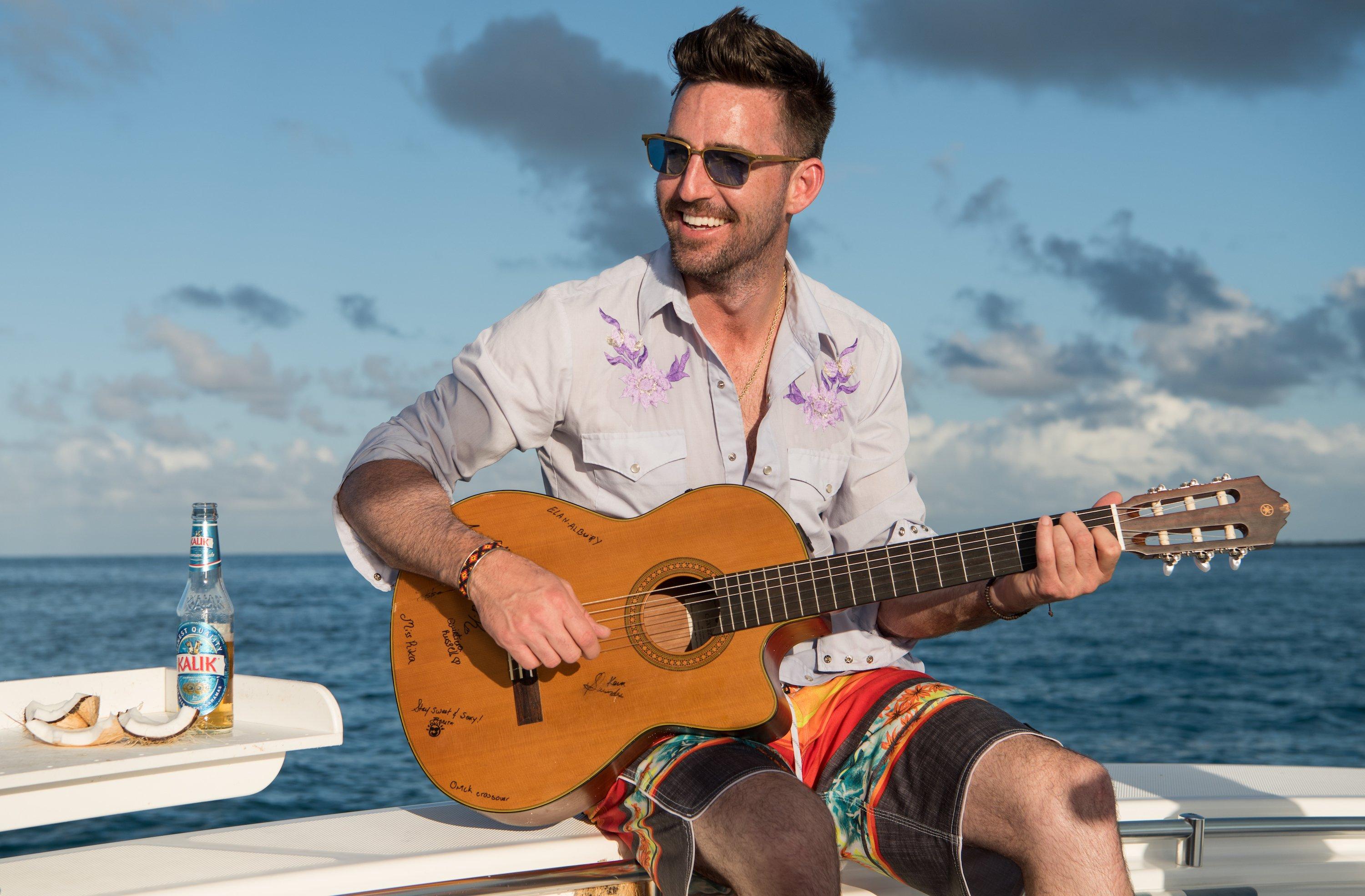 Jake Owen playing live